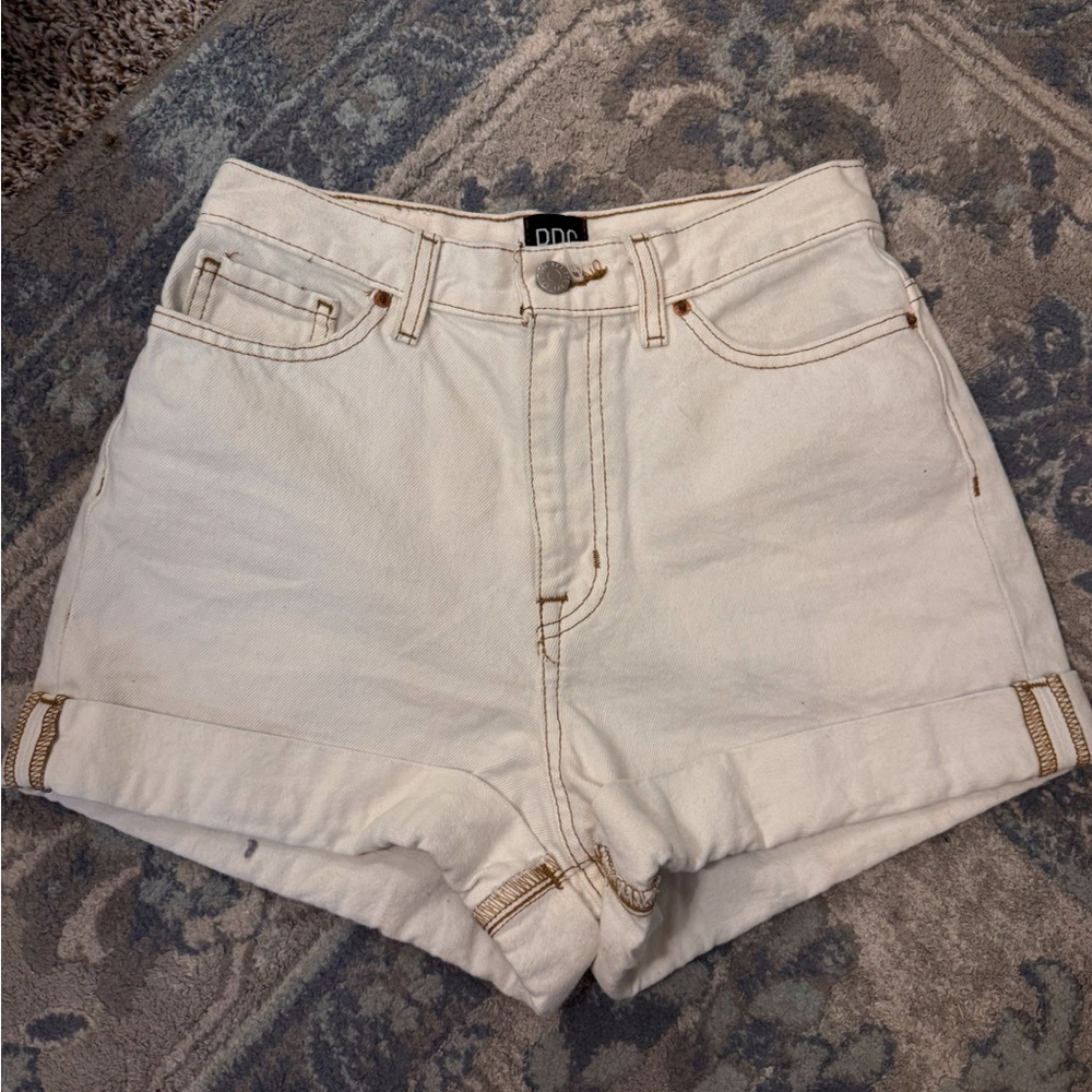 BDG Cream Jean Shorts Frayed Hem Casual